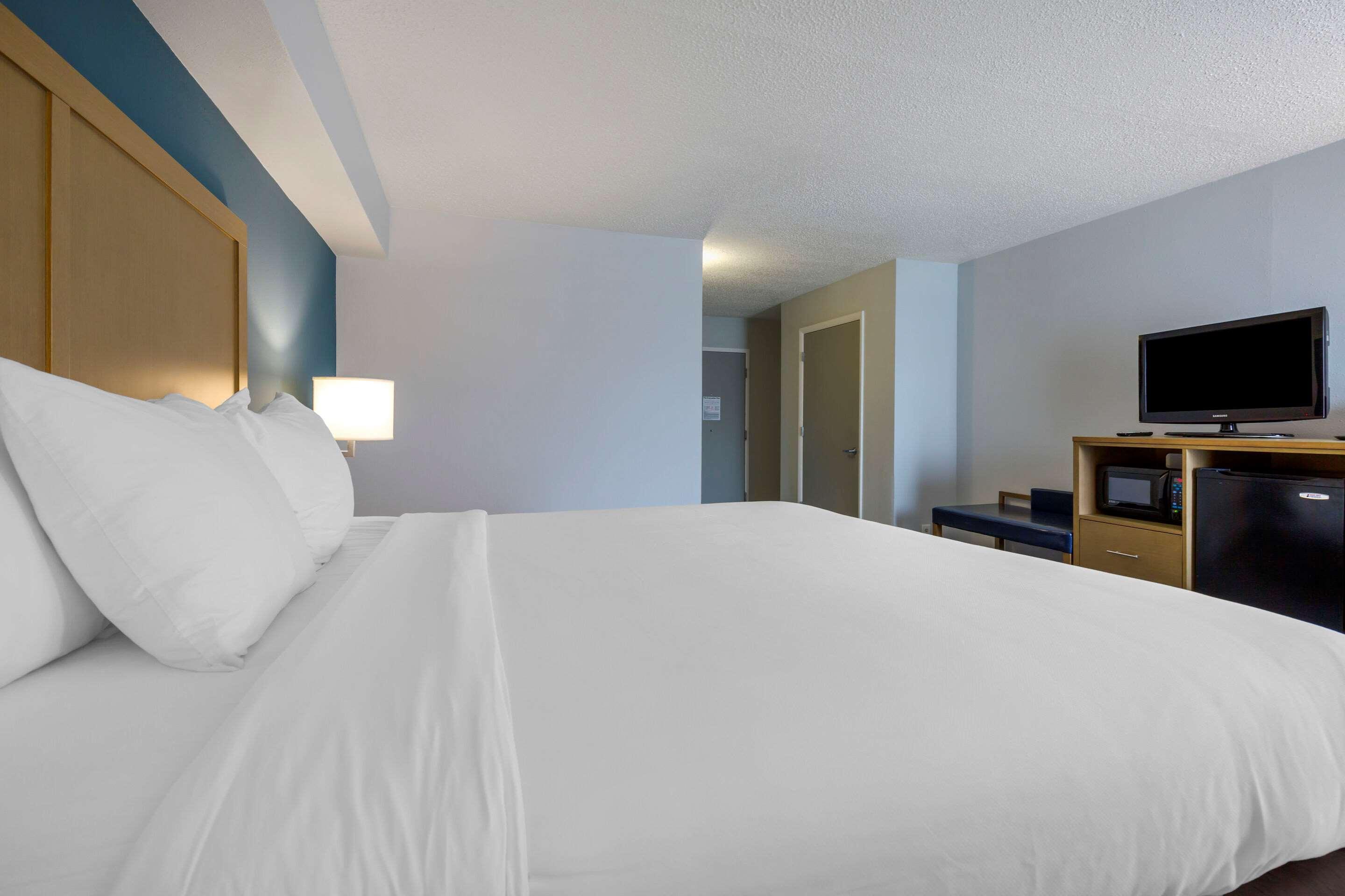 Comfort Inn & Suites Alexandria West Eksteriør bilde