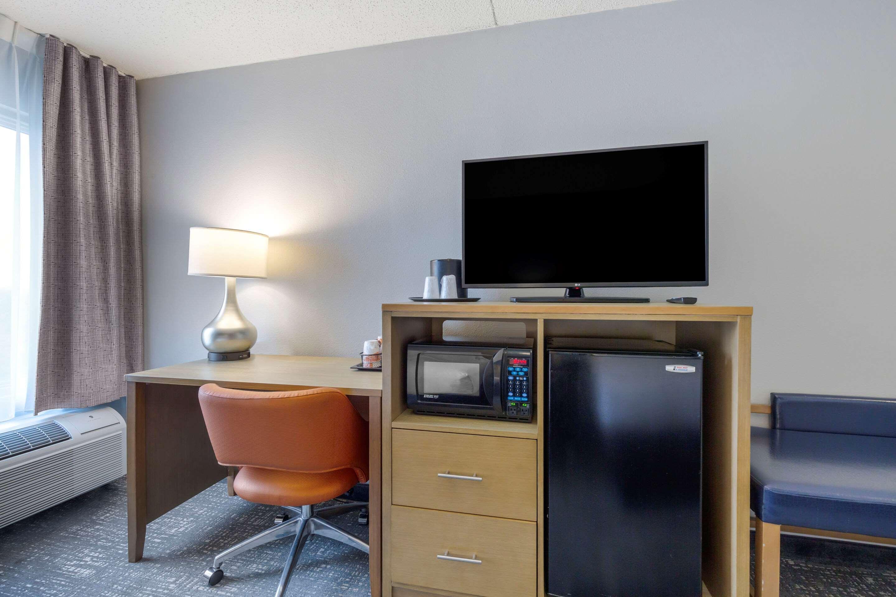 Comfort Inn & Suites Alexandria West Eksteriør bilde