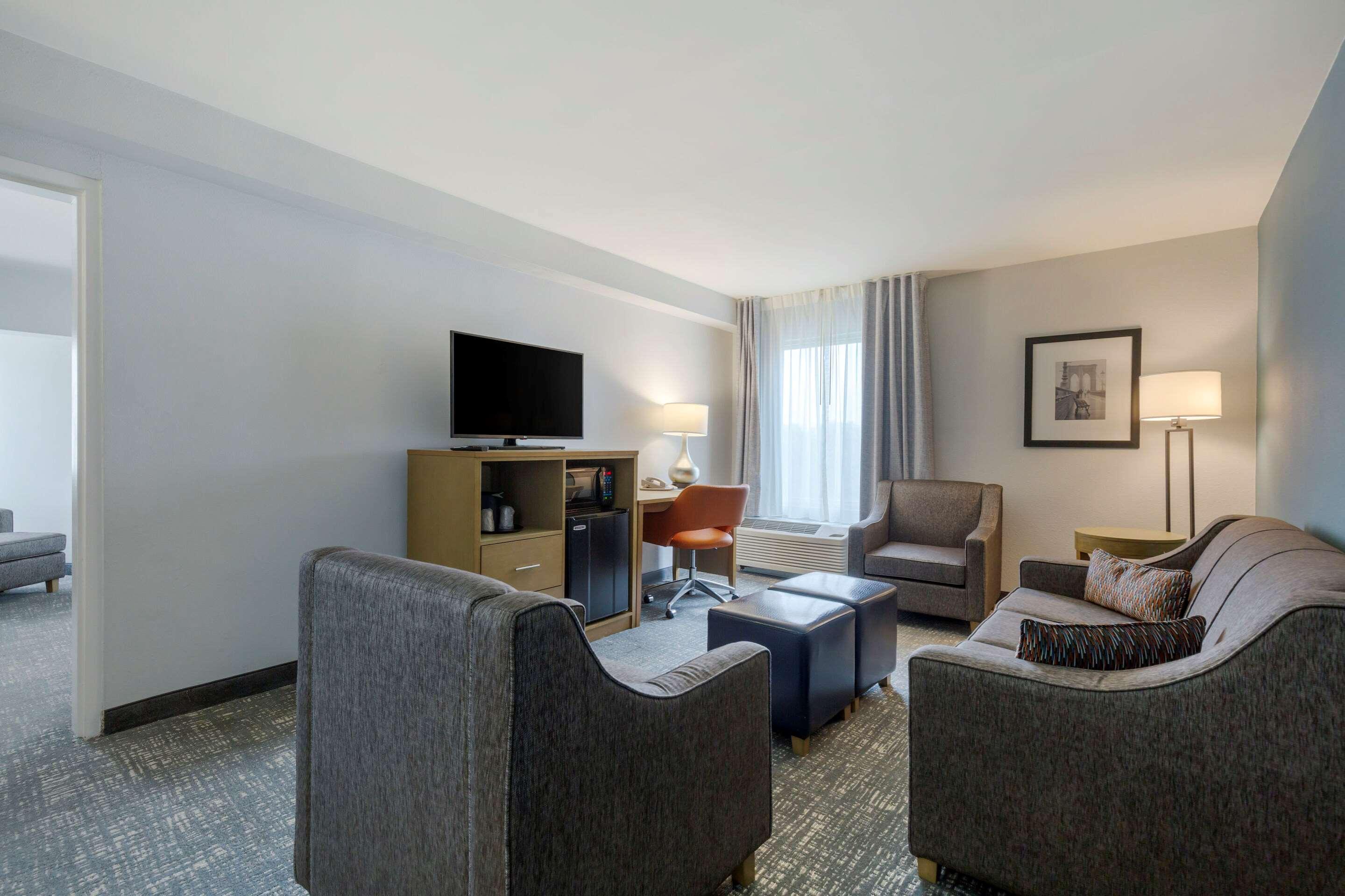 Comfort Inn & Suites Alexandria West Eksteriør bilde