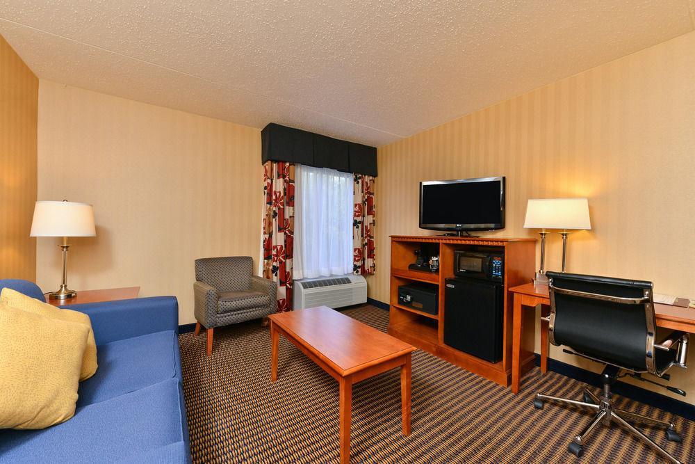 Comfort Inn & Suites Alexandria West Eksteriør bilde
